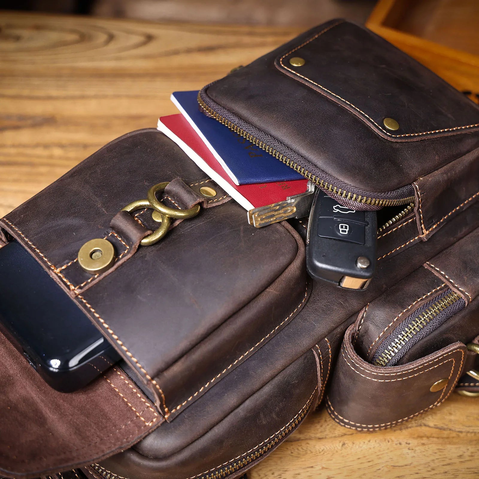 Bolsa Transversal Masculina Prime de Couro Legítimo