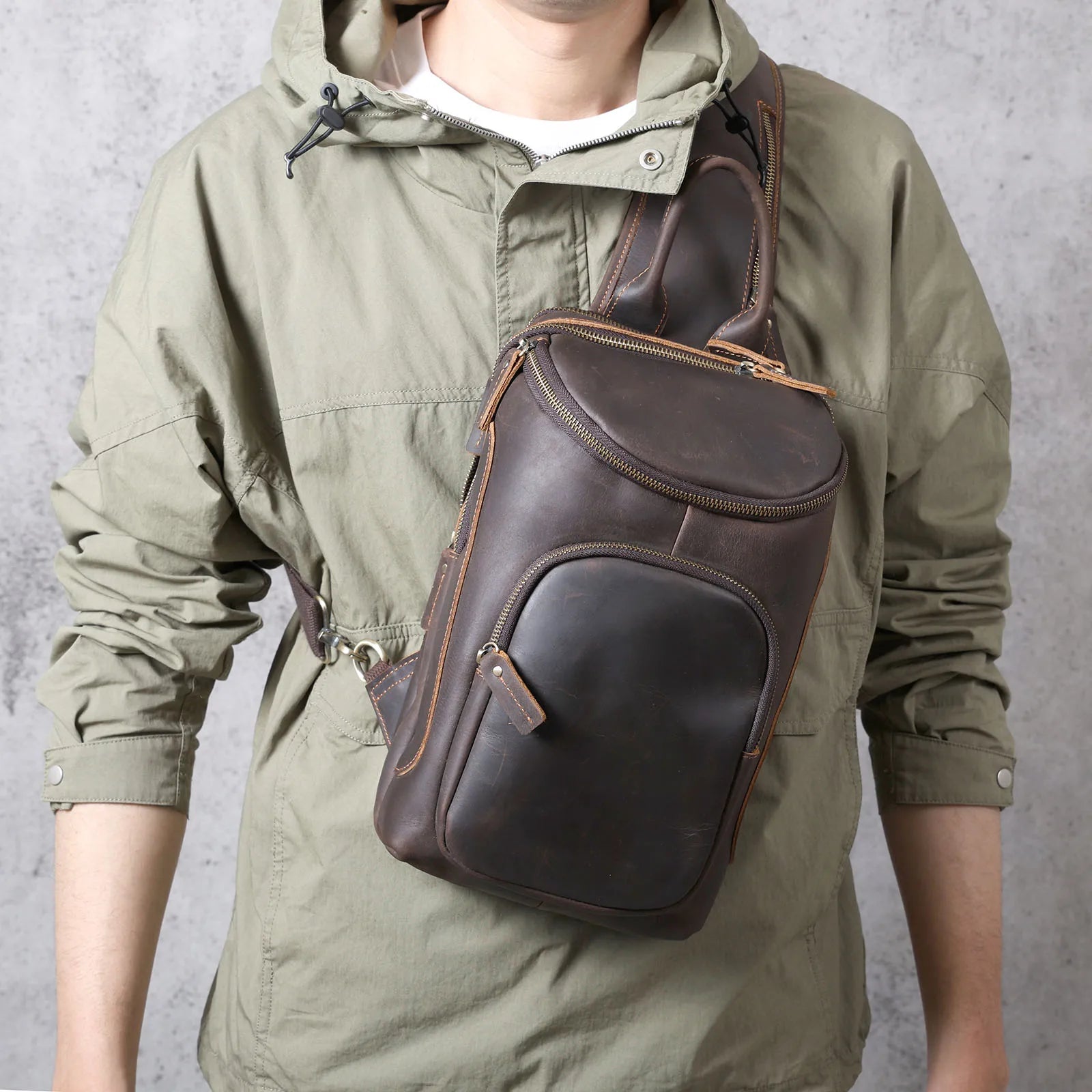 Bolsa Transversal Masculina de Couro Genuíno Prime Vanguard
