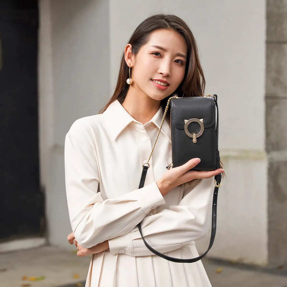 Bolsa Feminina de Couro Legítimo Foxer – Modelo Minimalista Barcelona