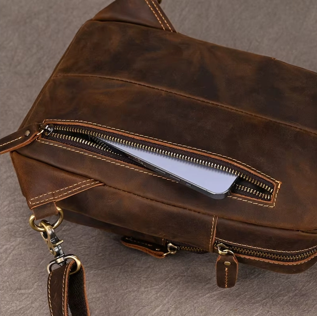 Bolsa Transversal Masculina de Couro Genuíno Brow