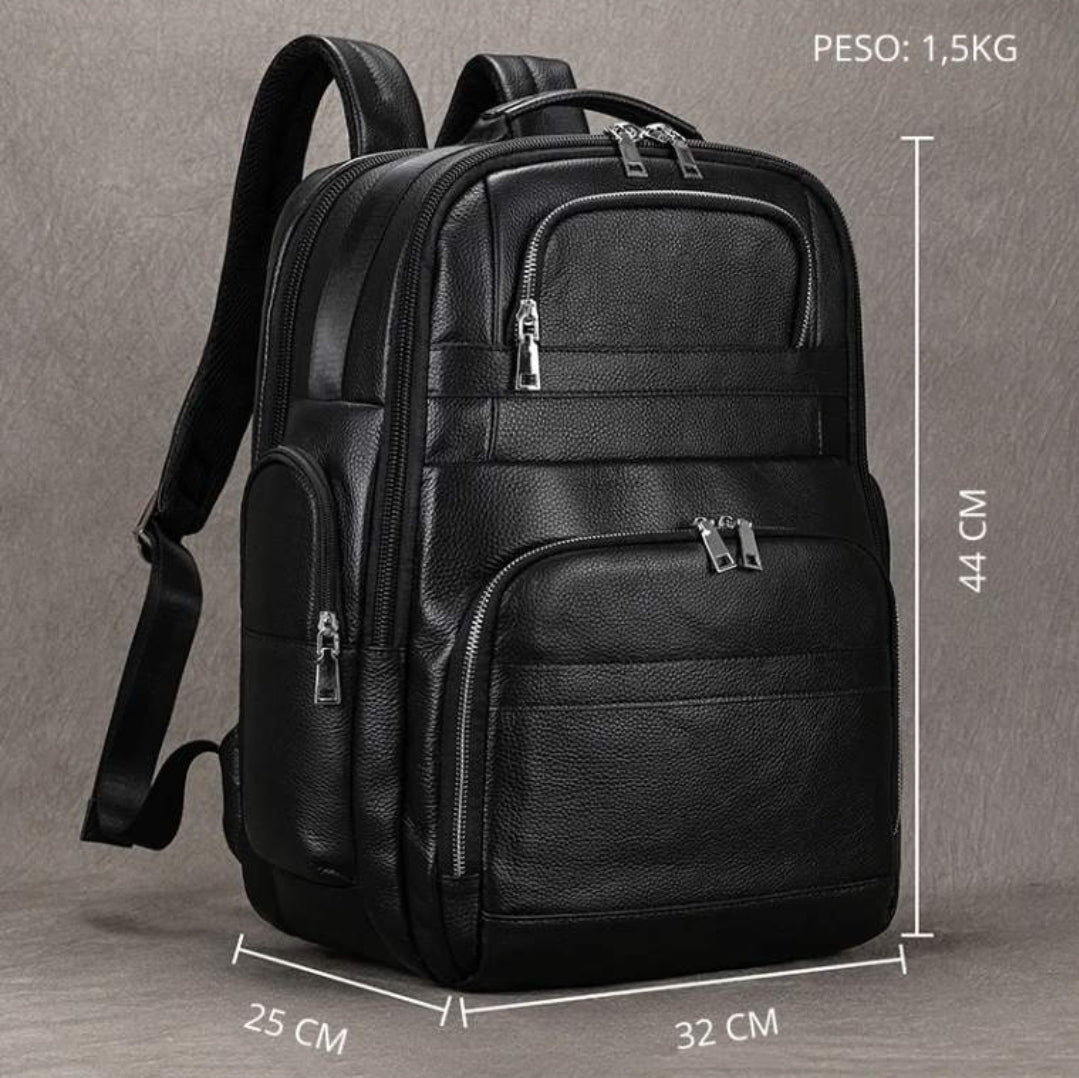 Mochila Masculina de Couro Genuíno All Black – Linha Prime