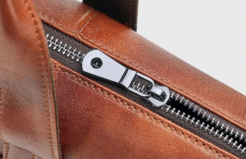 Bolsa de Mão em Couro William Polo com Alças para Ombros - Modelo Unissex Pasta Executiva