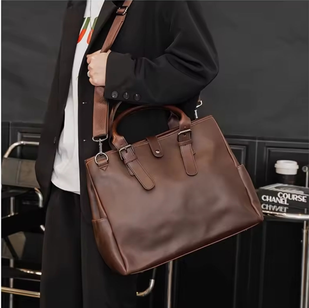 Pasta de Couro Empresarial Estilo Bolsa de Mão!