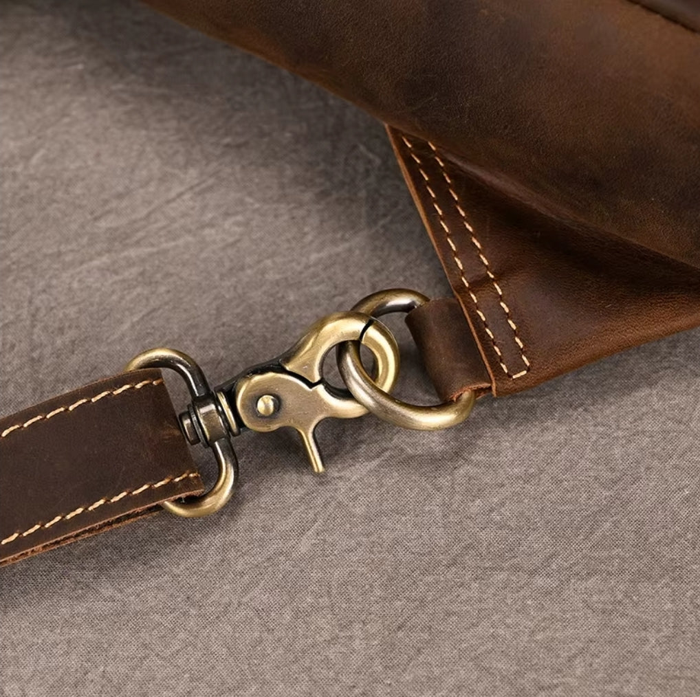 Bolsa Transversal Masculina de Couro Genuíno Brow