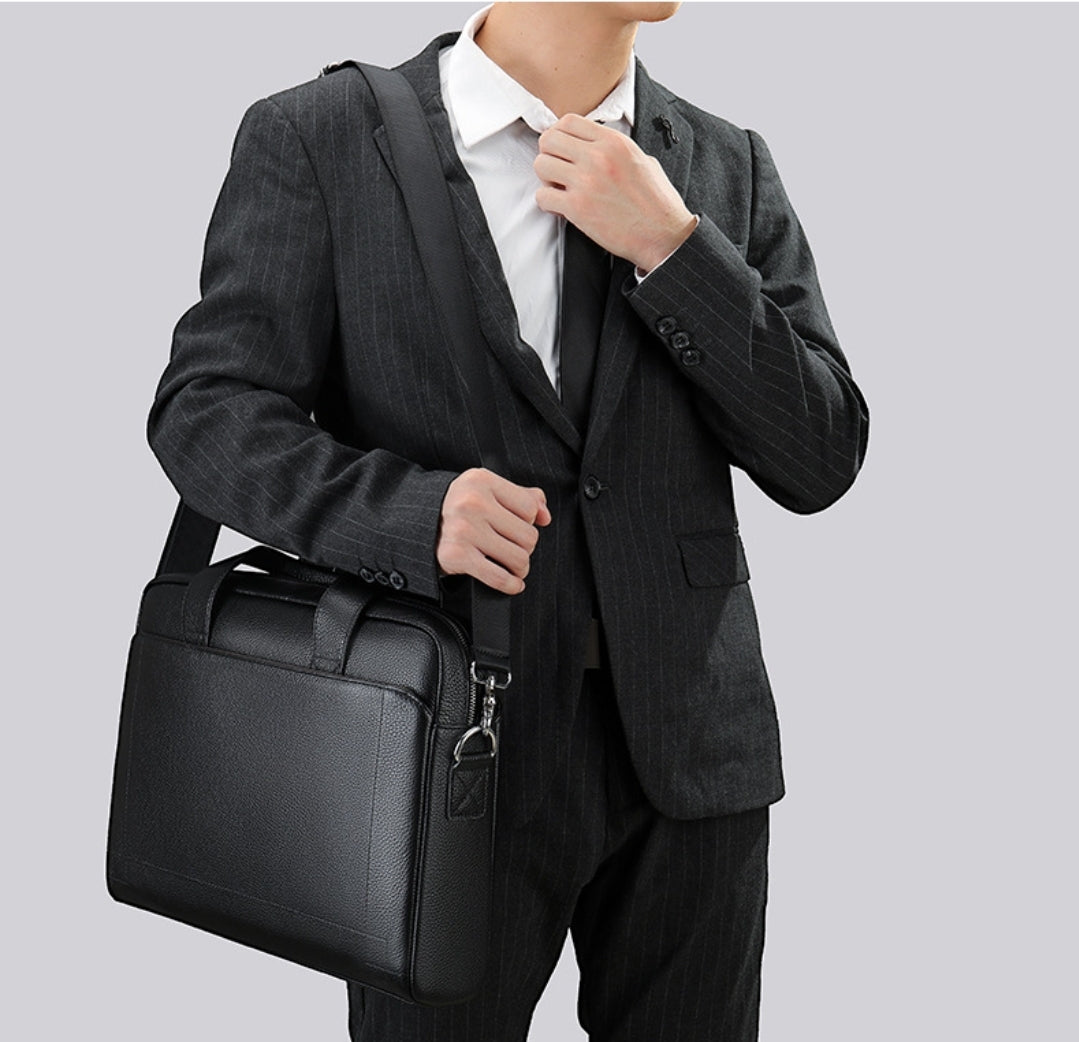 Pasta Masculina de Couro para Notebook Executiva – Modelo Bolsa de Mão ou Ombro!