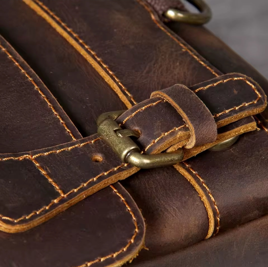 Mochila Masculina de Couro Legítimo para Notebook – Modelo Clássico Premium!