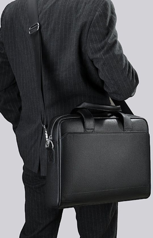 Pasta Masculina de Couro para Notebook Executiva – Modelo Bolsa de Mão ou Ombro!