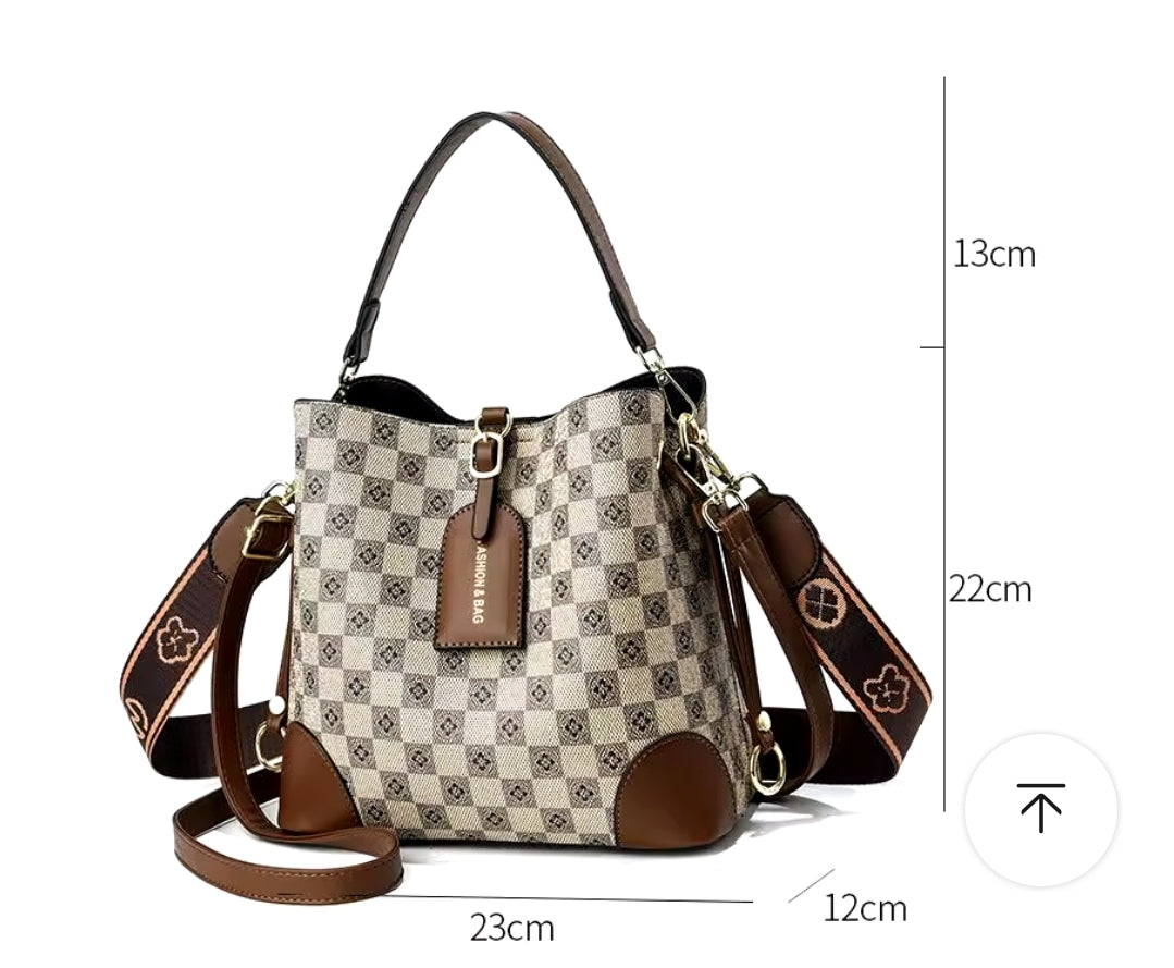 Bolsa Tote Feminina de Couro – Modelo Marrocos