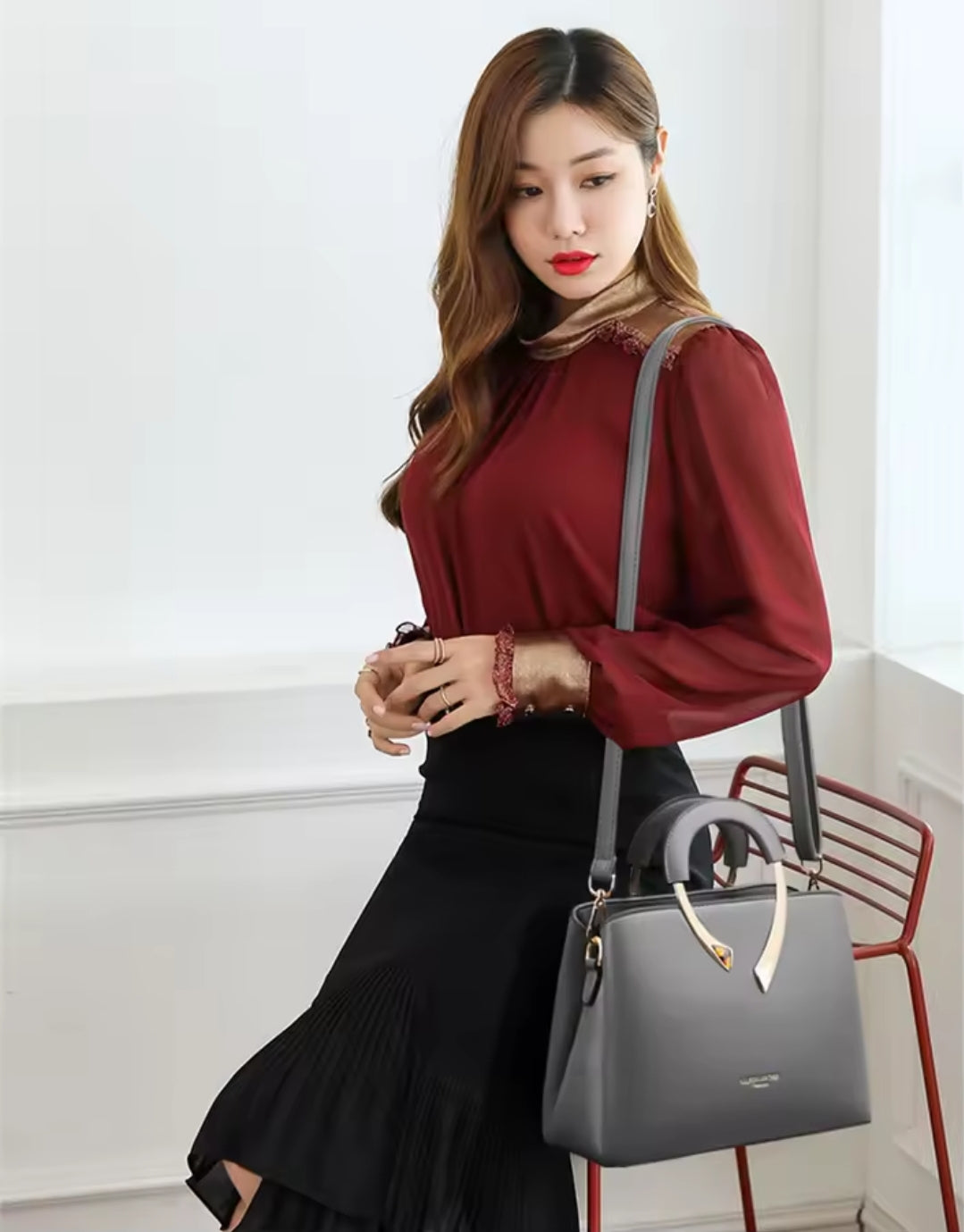 Bolsa Feminina de Couro Genuíno – Modelo Dual Elegance (Mão e Ombro)