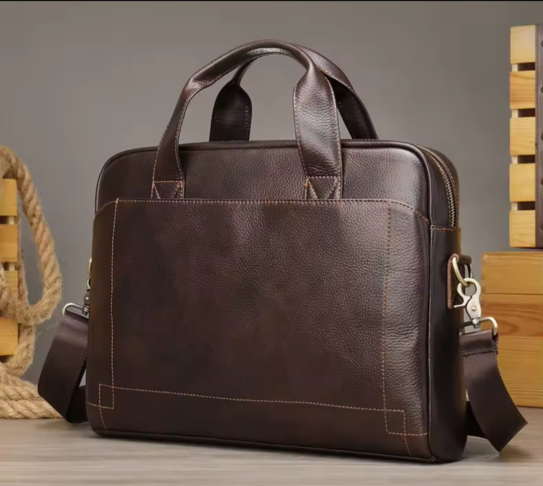 Pasta Masculina de Couro para Notebook Executiva – Modelo Bolsa de Mão ou Ombro!