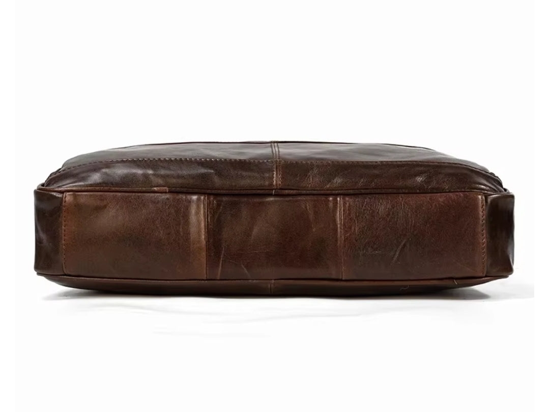 Maleta Masculina de Couro Legítimo – Modelo Prime