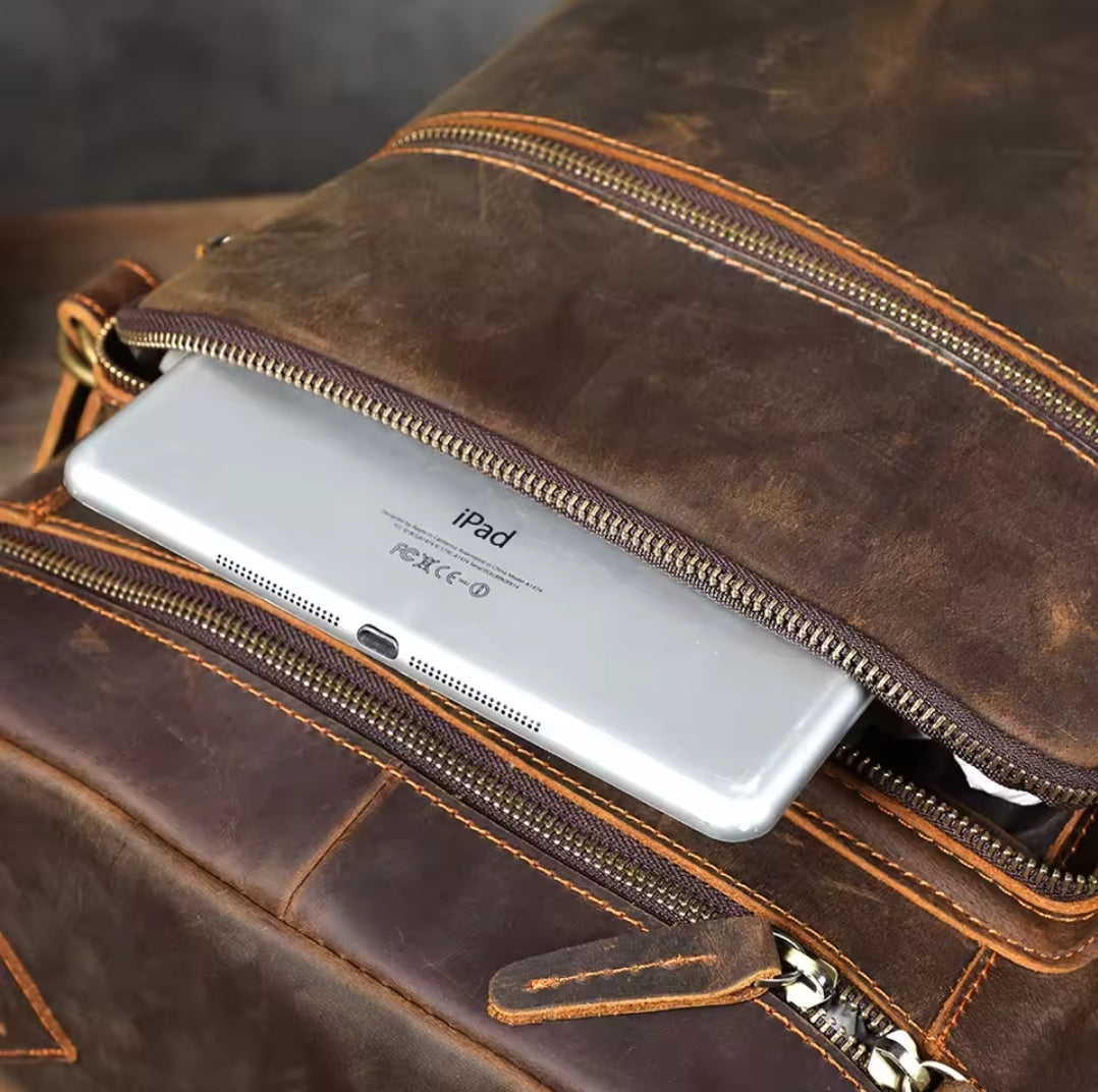 Mochila de Couro Legítimo Prime Traveller