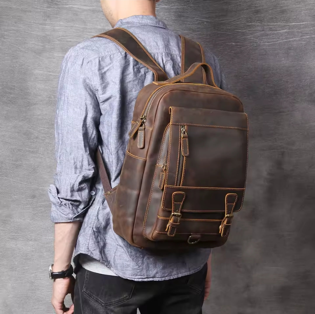 Mochila Masculina de Couro Legítimo para Notebook – Modelo Clássico Premium!