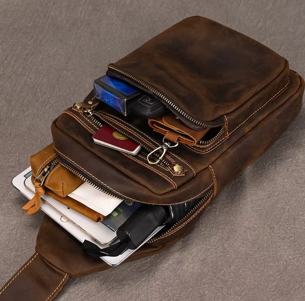Bolsa Transversal Masculina de Couro Genuíno Brow