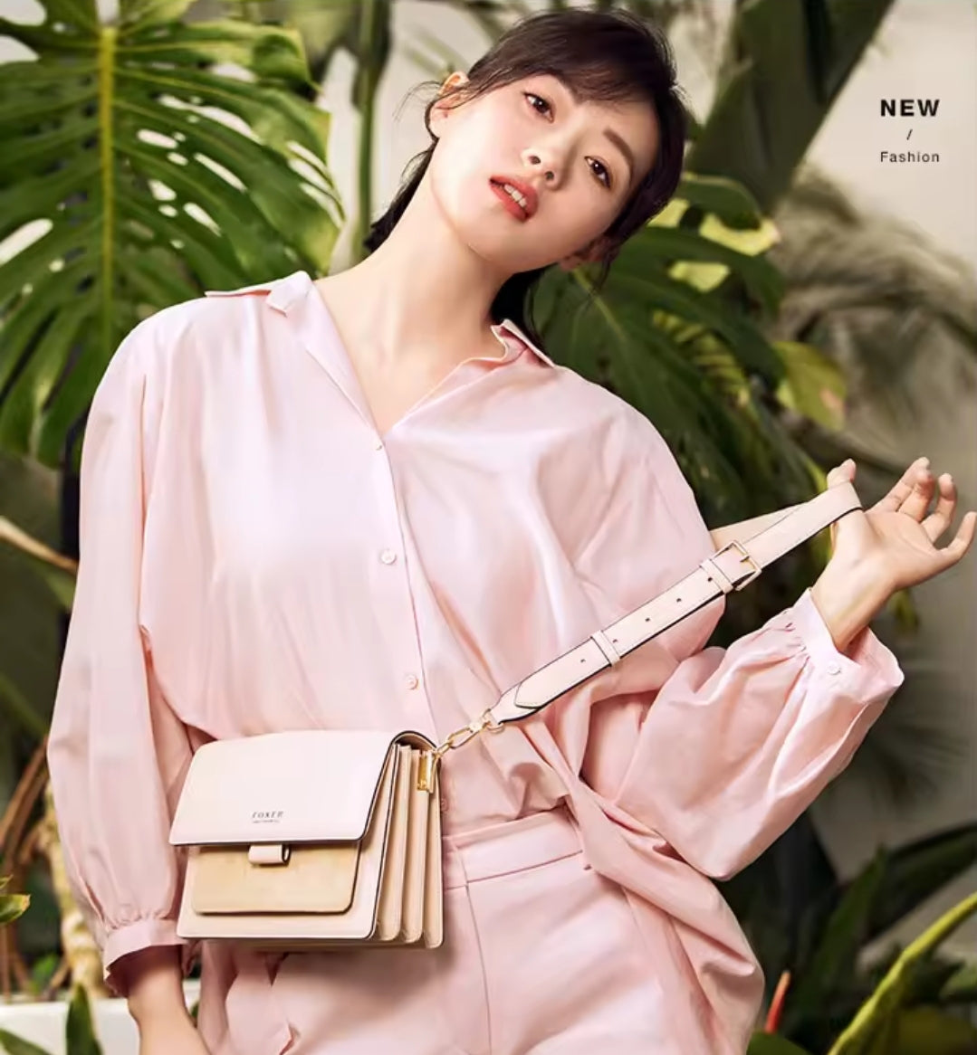 Bolsa Feminina de Couro Foxer – Modelo Compact Elegance