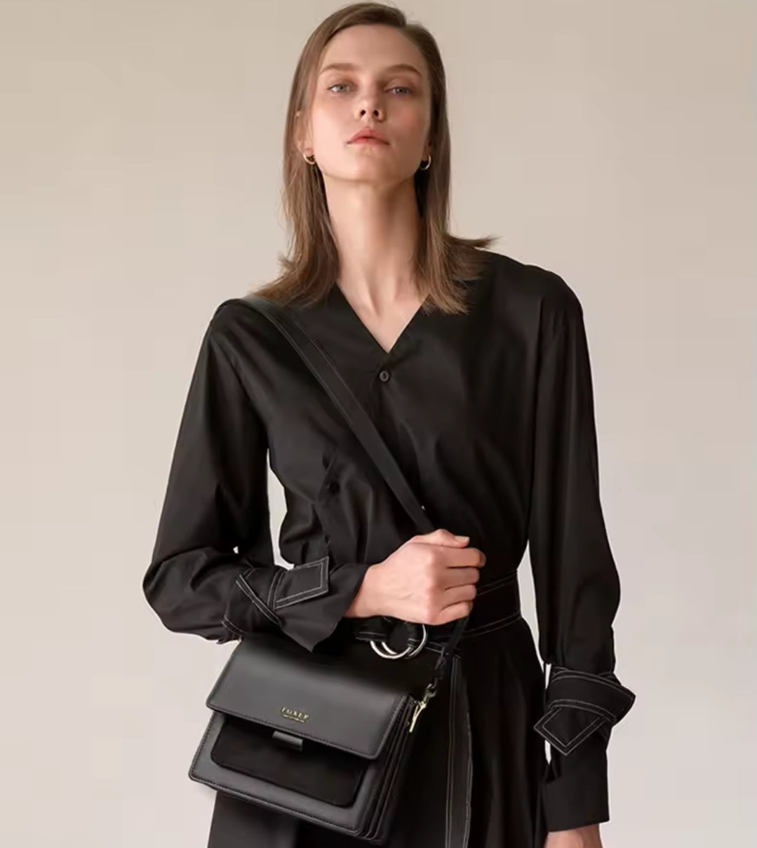 Bolsa Feminina de Couro Foxer – Modelo Compact Elegance