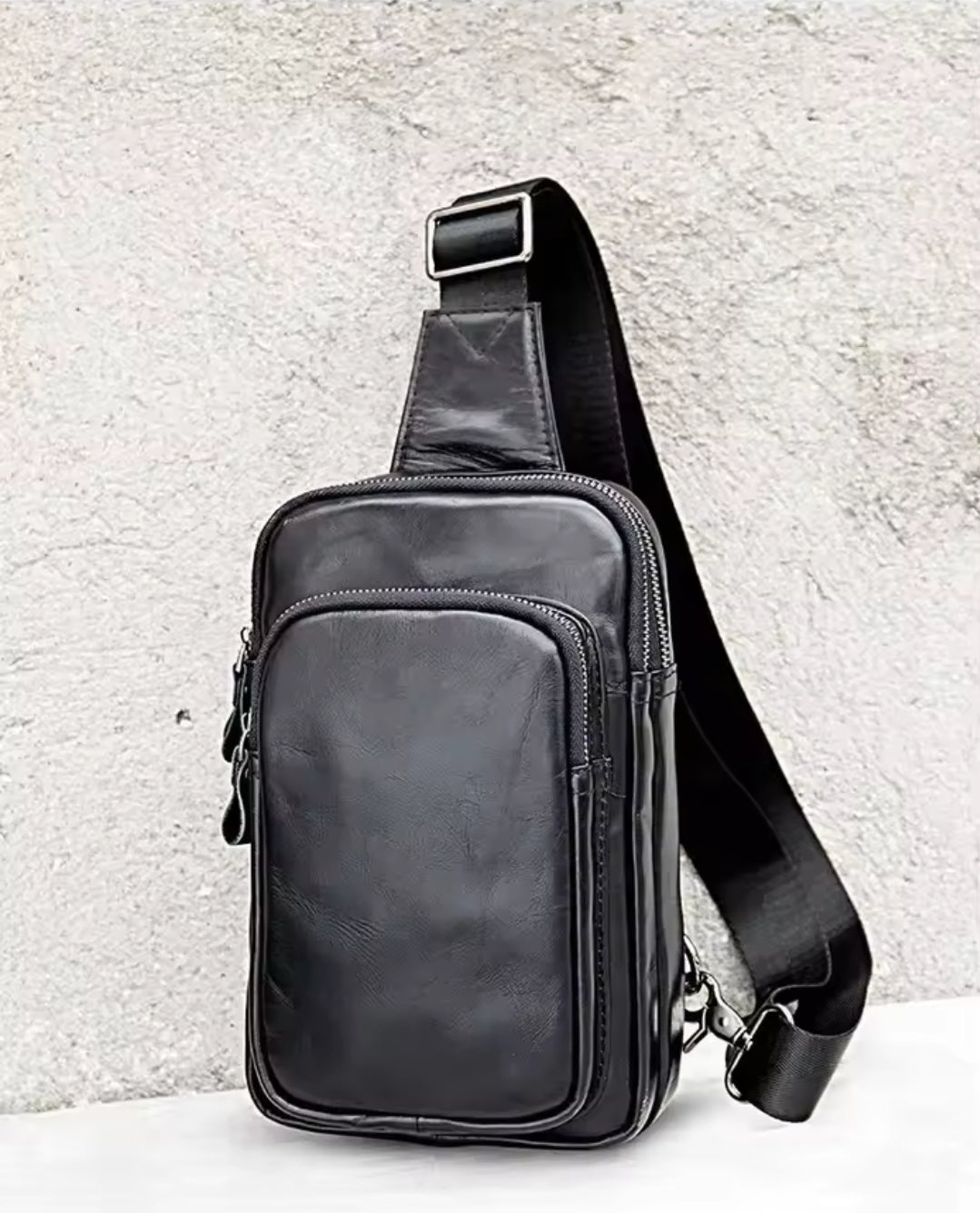 Bolsa Transversal Masculina de Couro Legítimo All Black