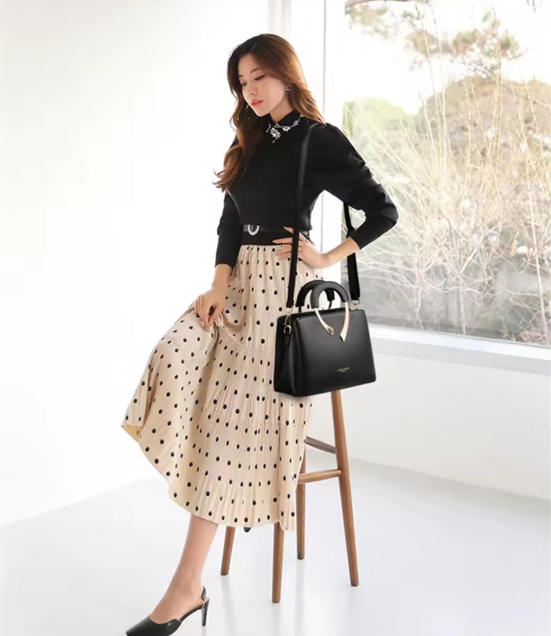 Bolsa Feminina de Couro Genuíno – Modelo Dual Elegance (Mão e Ombro)