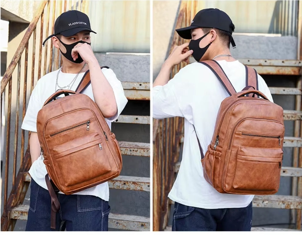 Mochila Masculina de Couro Legítimo Impermeável com Carregamento USB