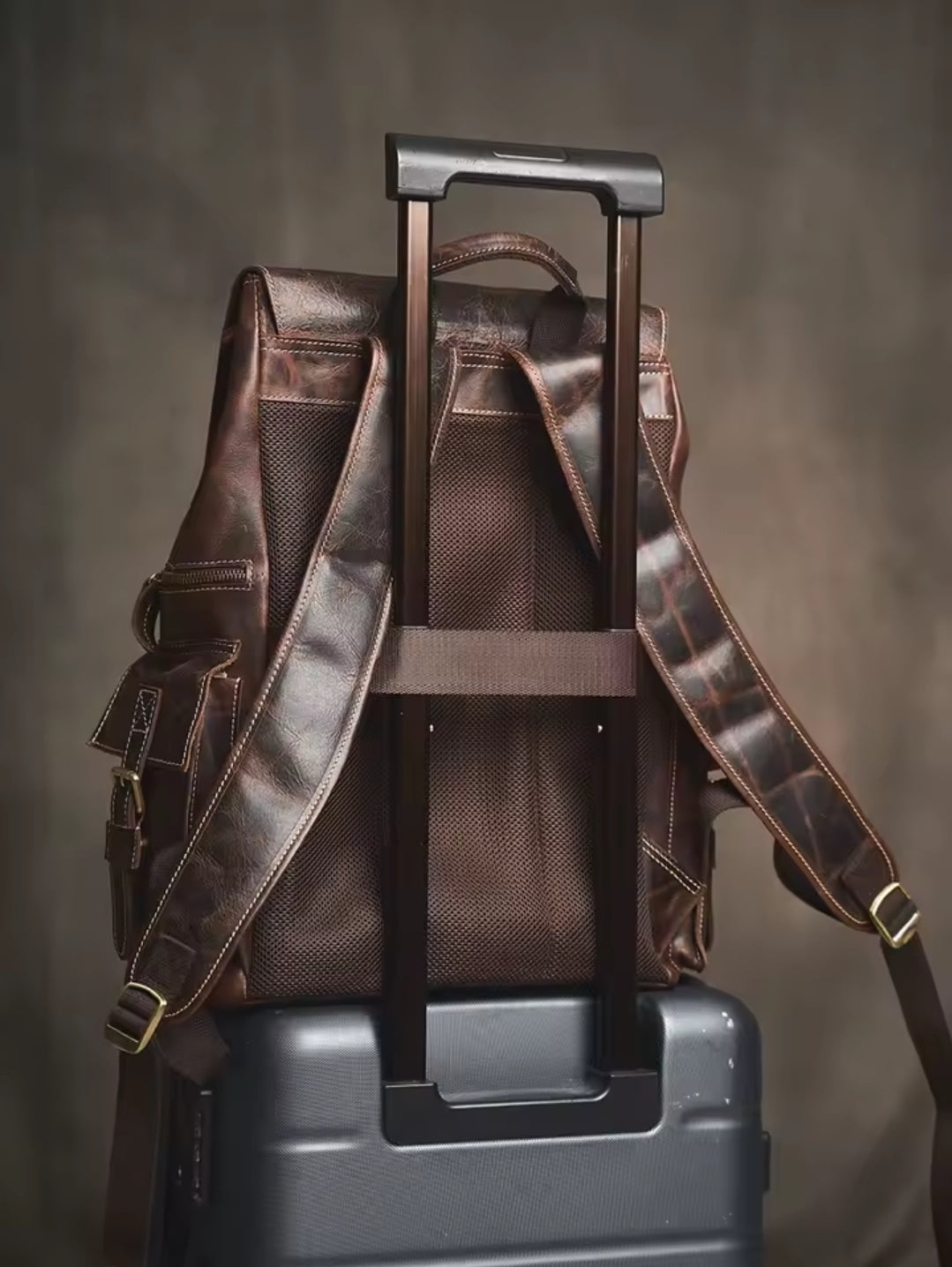 Mochila de Couro Genuíno Edição Prime Vanguard
