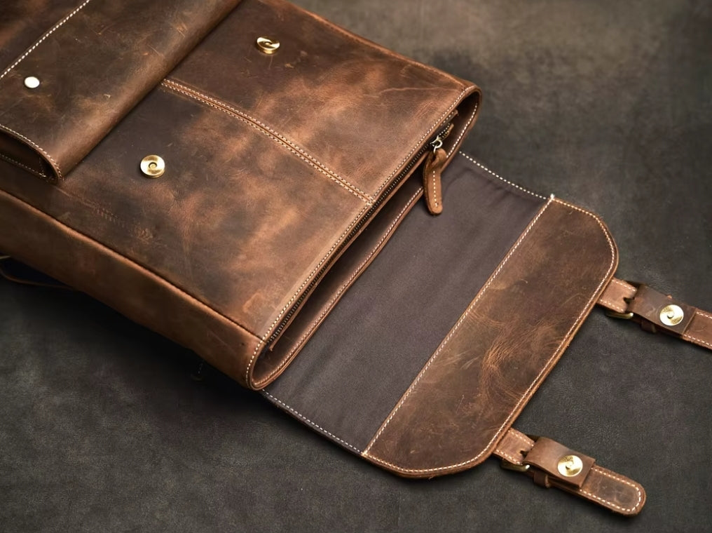 Mochila de Couro Genuíno Modelo Retro Prime
