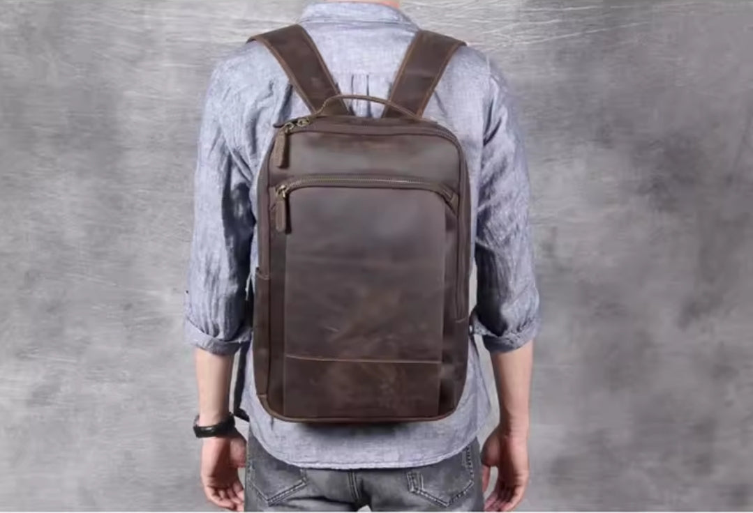 Mochila Masculina de Couro Legítimo para Notebook 15 polegadas – Modelo Clássico Slim FACILITYVIDA