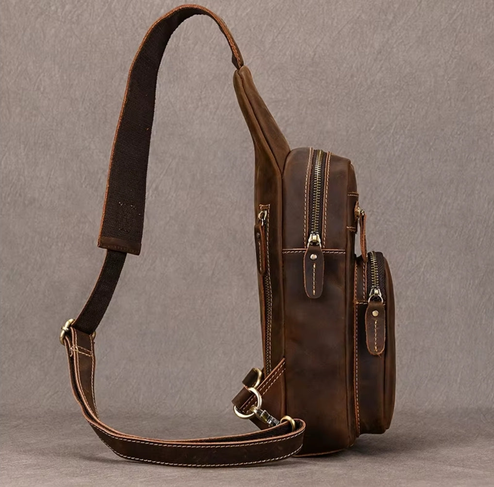 Bolsa Transversal Masculina de Couro Genuíno Brow
