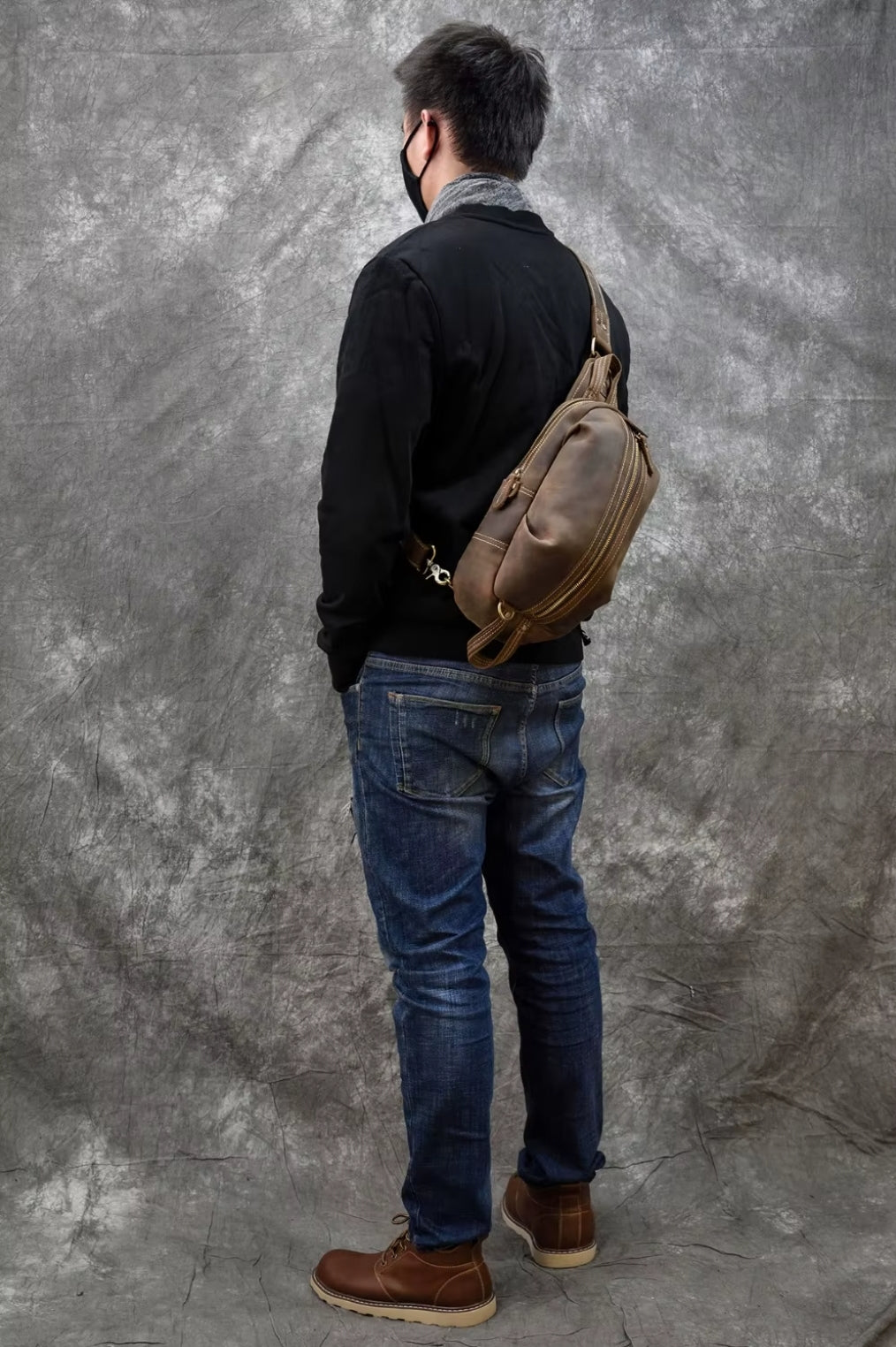 Bolsa Transversal Masculina de Couro Legítimo Vertex