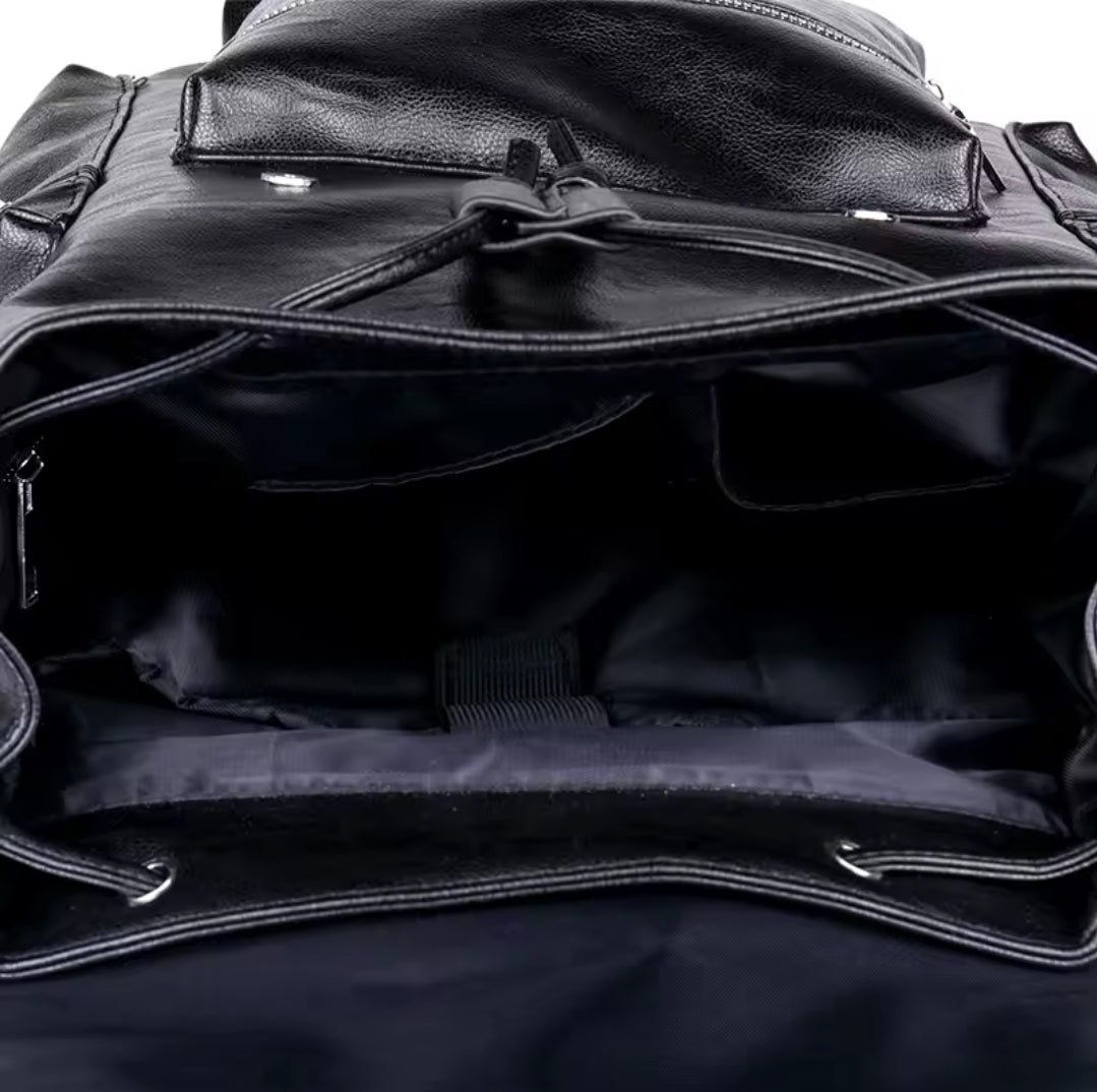 Mochila Masculina de Couro Legítimo Brigth com Carregamento USB!