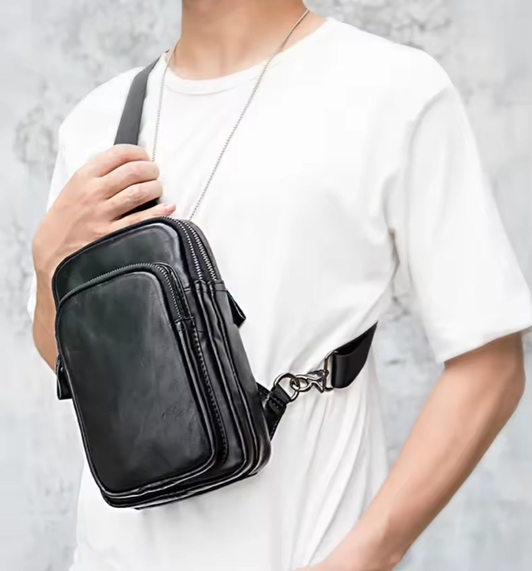 Bolsa Transversal Masculina de Couro Legítimo All Black