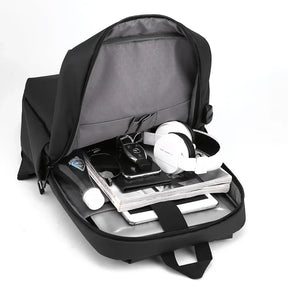 Mochila Masculina Executiva para Notebook Modelo Linear