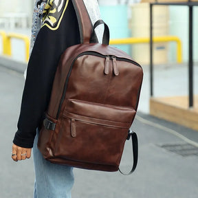 Mochila de Couro Impermeável para Notebook – Modelo Casual!