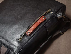 Mochila de Couro Legítimo Linha Prime Retro Allblack