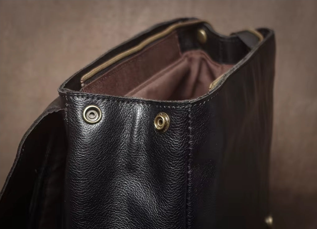 Mochila de Couro Legítimo Linha Prime Retro Allblack