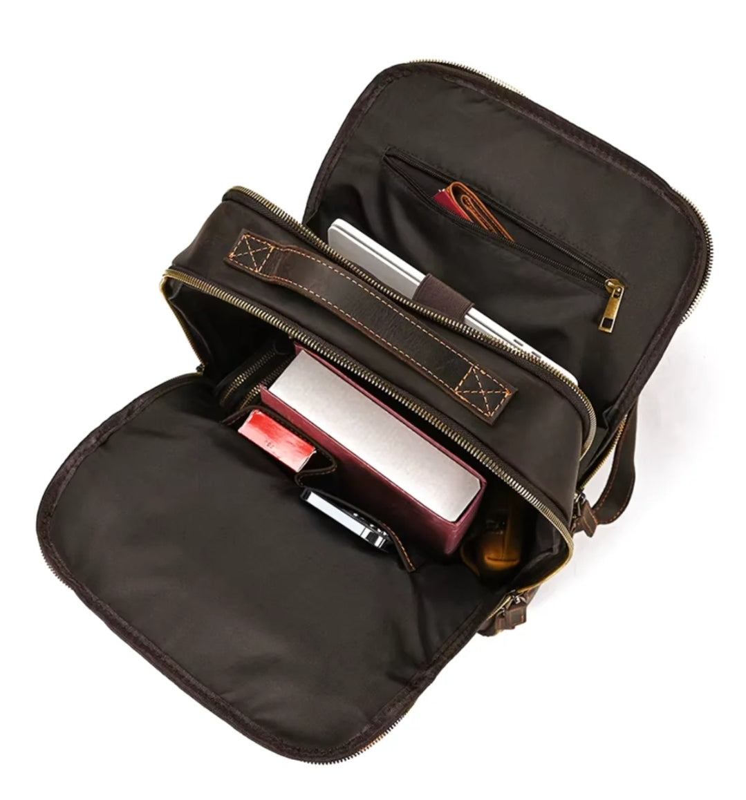 Mochila Masculina de Couro Legítimo para Notebook 15 Polegadas – Modelo Clássico Slim FACILITYVIDA