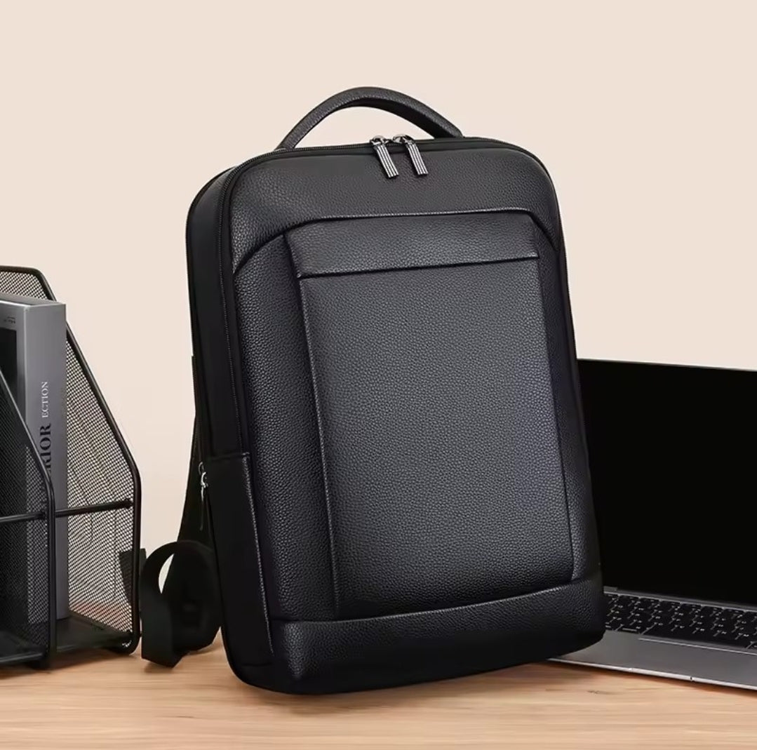 Mochila de Couro Legítimo Impermeável para Notebook