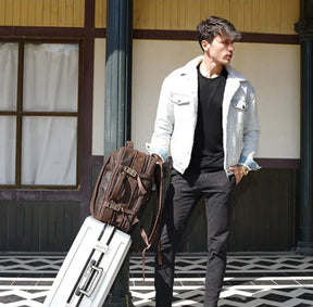 Mochila de Couro Executiva Expansível de Viagem