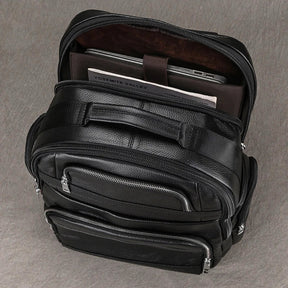 Mochila Masculina de Couro Genuíno All Black – Linha Prime