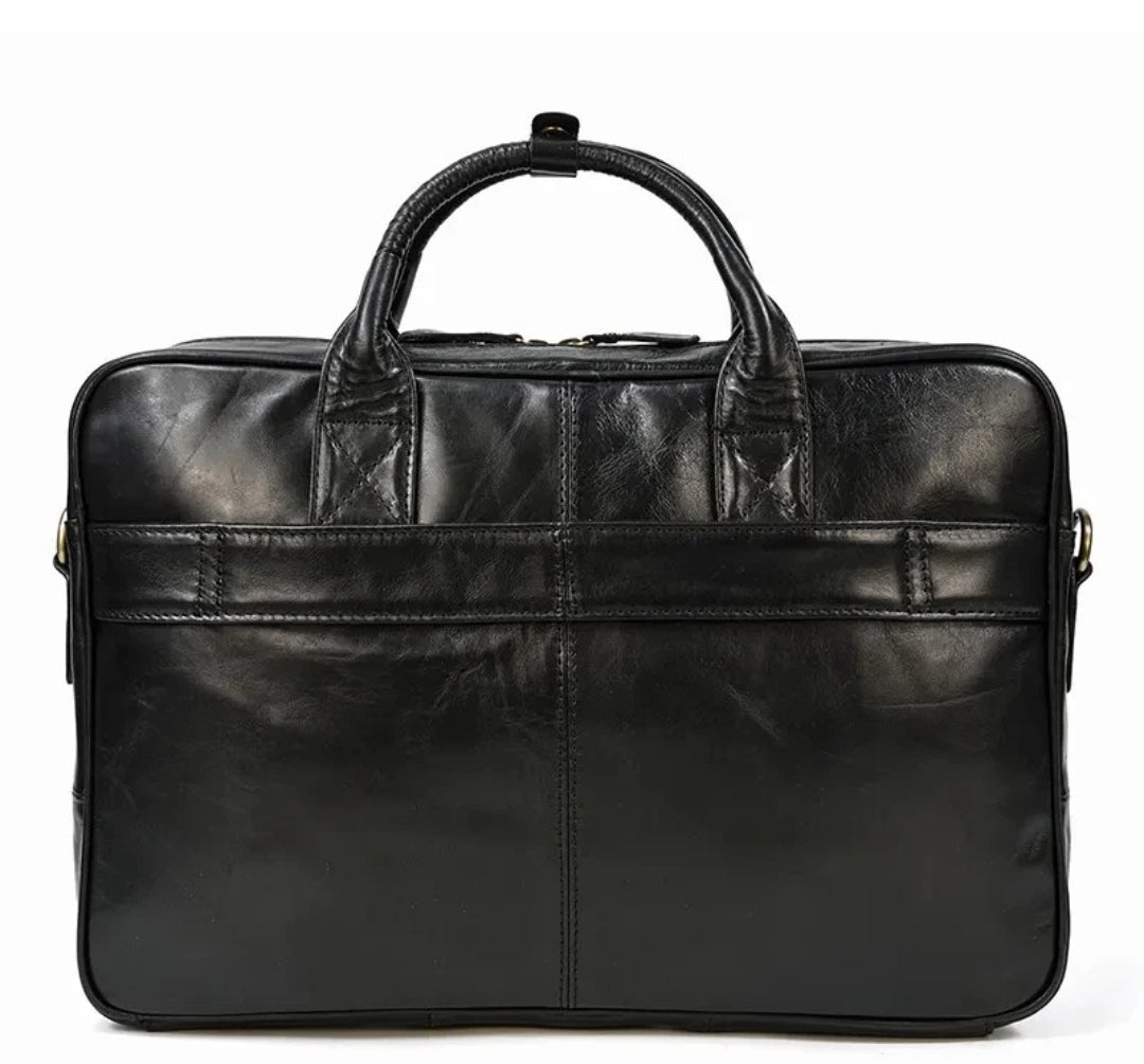 Maleta Masculina de Couro Legítimo All Black – Modelo Prime