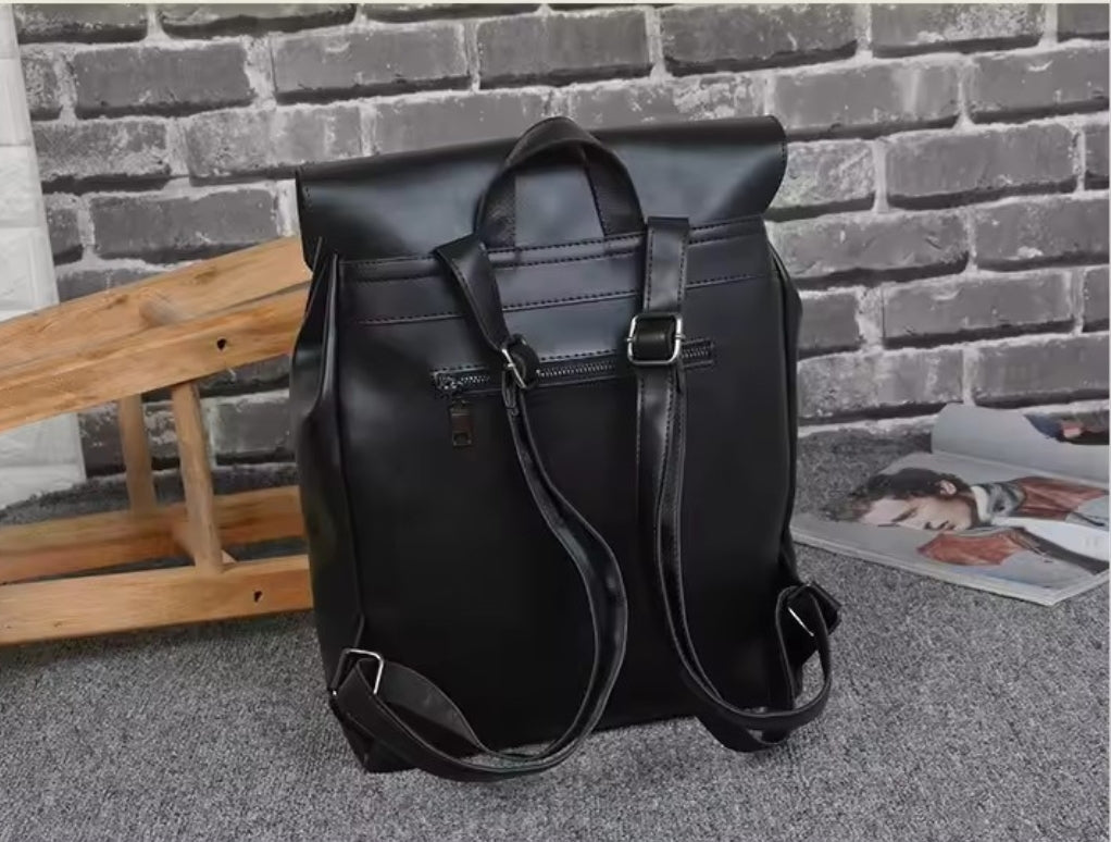 Mochila de Couro Vintage – Modelo Paris