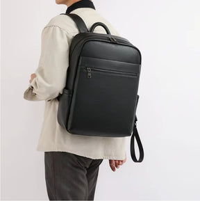 Mochila Masculina Executiva de Couro Legítimo – Modelo Premium All Black