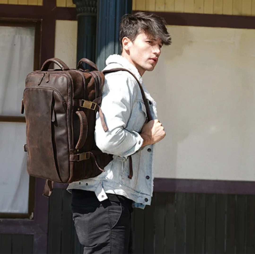 Mochila de Couro Executiva Expansível de Viagem