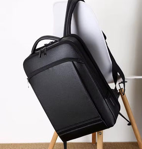 Mochila de Couro Legítimo Impermeável para Notebook