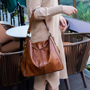 Bolsa Feminina de Couro Impermeável - Modelo Tote + Carteira de Brinde!