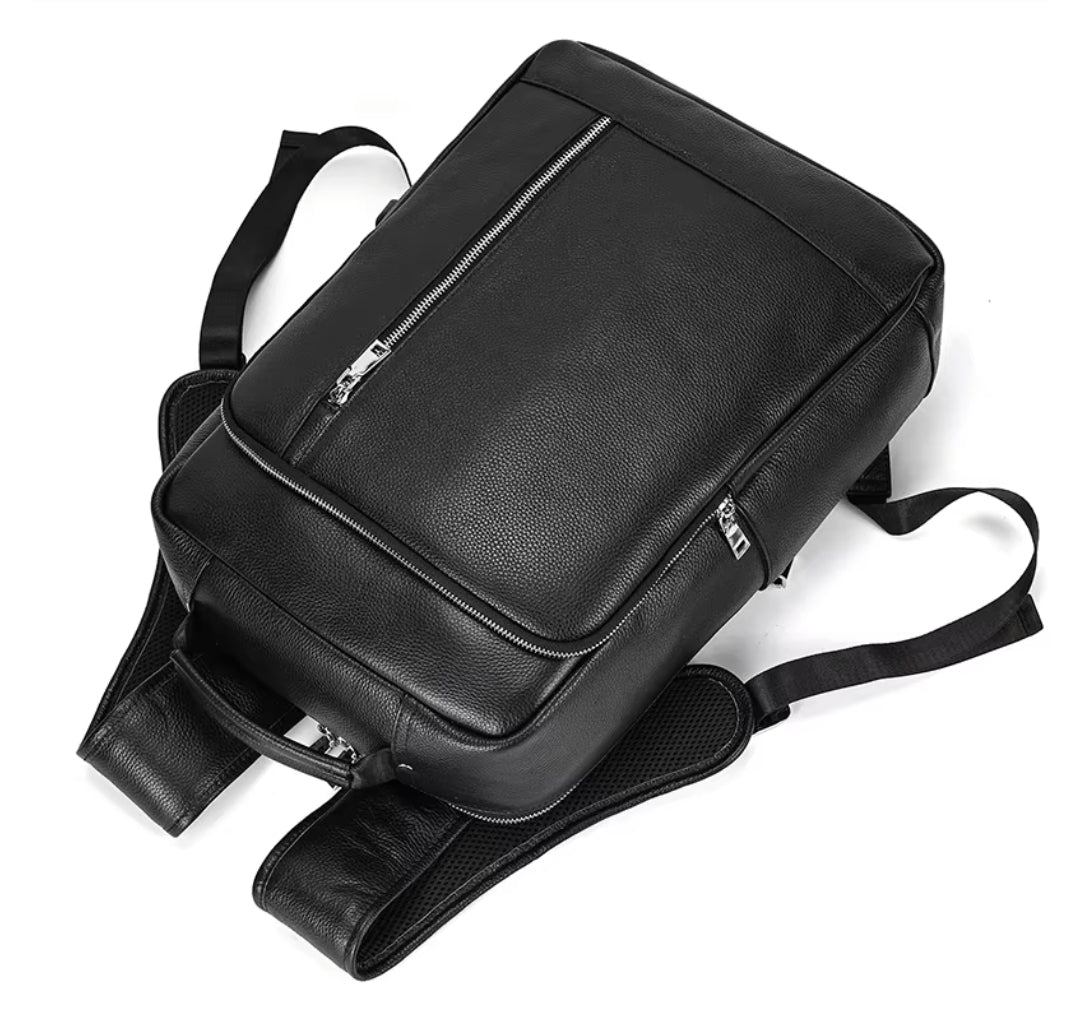 Mochila de Couro Executiva para Notebook com Tecnologia Usb