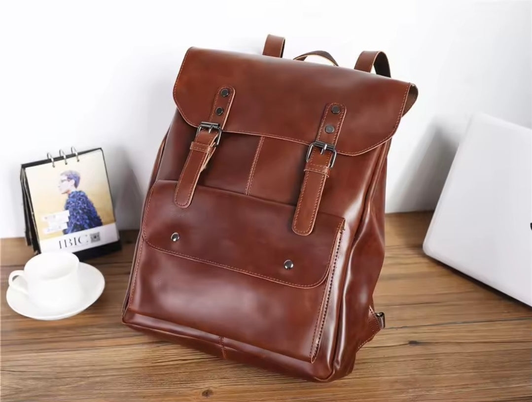 Mochila de Couro Vintage – Modelo Paris