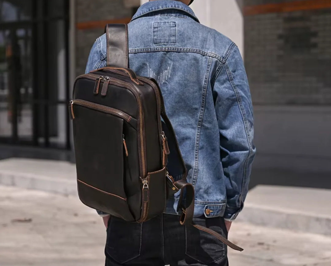 Mochila Masculina de Couro Legítimo para Notebook 15 Polegadas – Modelo Clássico Slim FACILITYVIDA
