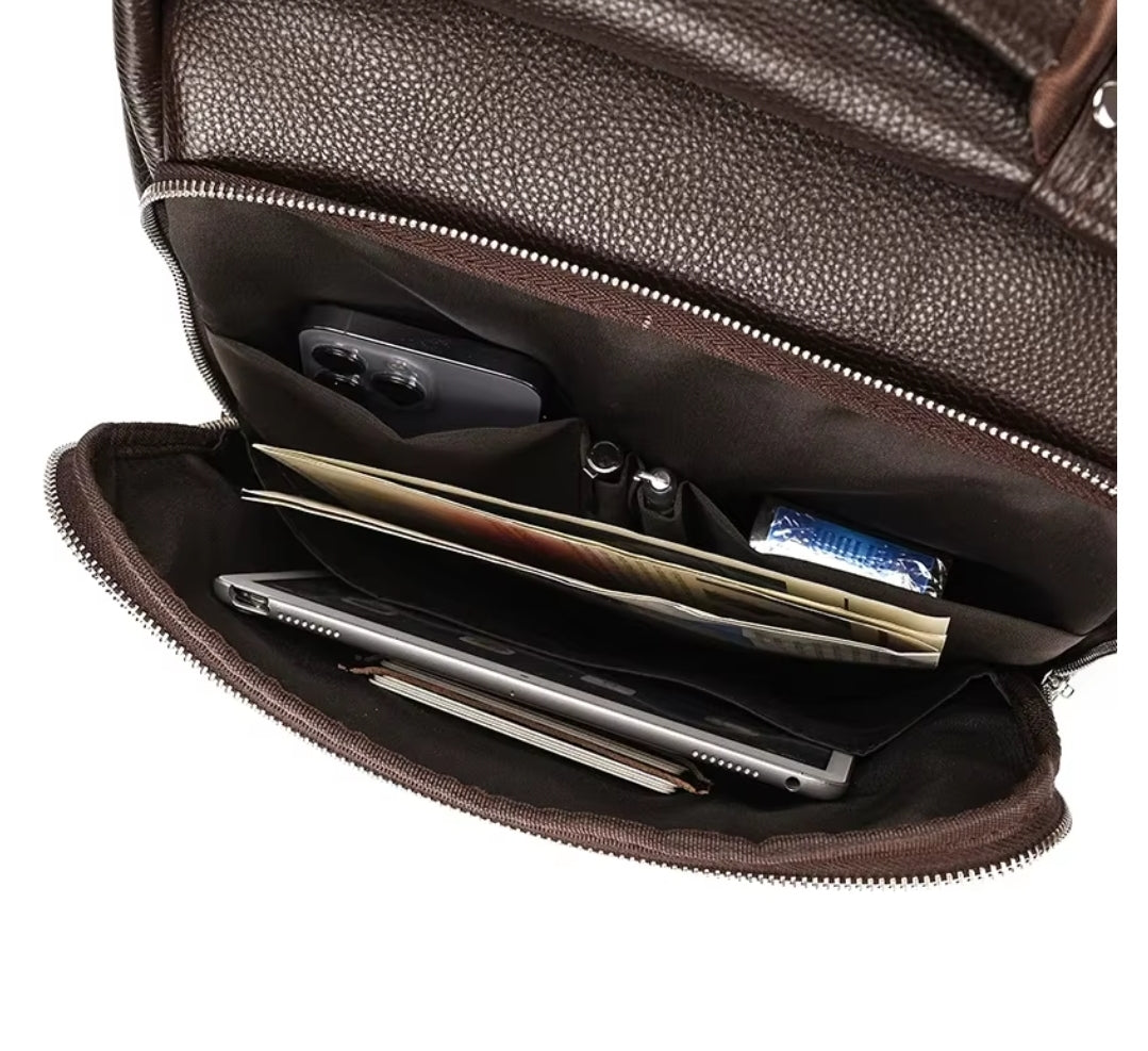 Mochila de Couro Executiva para Notebook com Tecnologia Usb